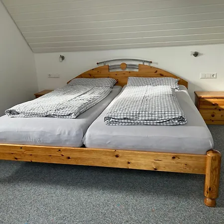 Ferien- Und Reiterhof Bareth Apartamento *